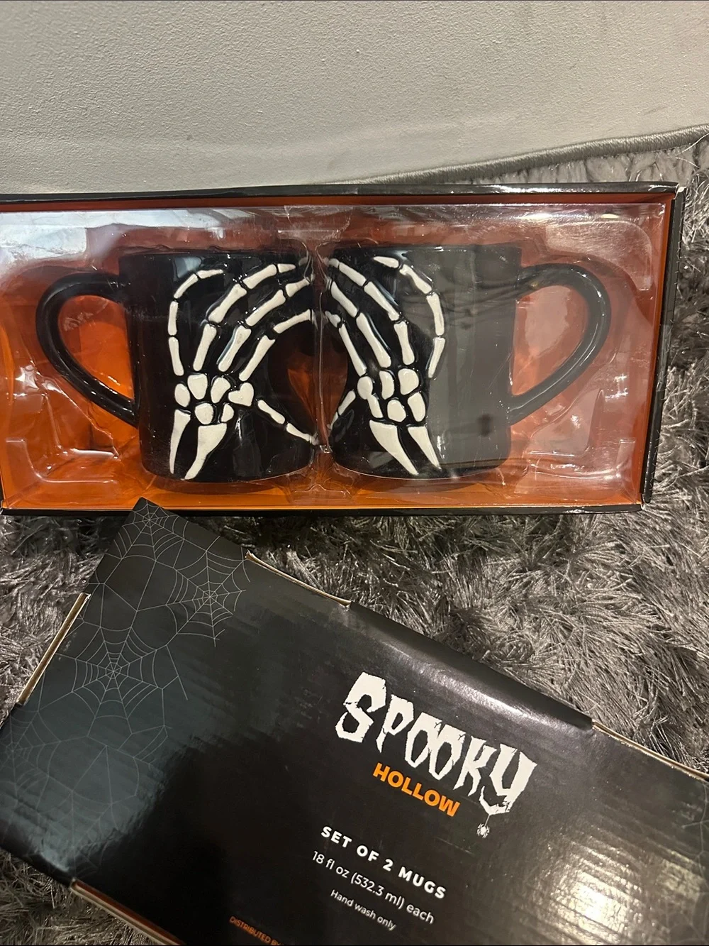 Black Skeleton Hand Heart Mug Set - Black - Total 4